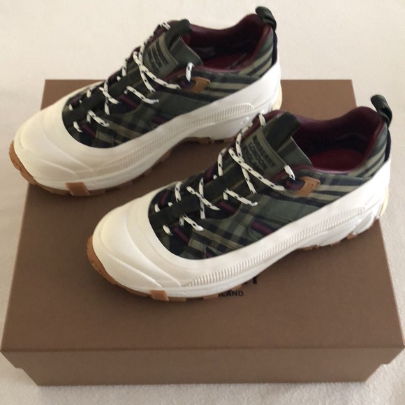 Burberry Military Green Low Top Sneakers - Picture 4 of 15